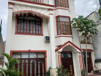 BÁN CĂN BIỆT THỰ MẶT TIỀN - ĐƯỜNG 8M- P. LINH ĐÔNG - 210M2