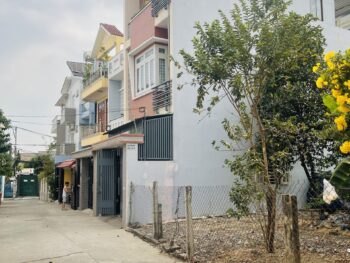 BÁN ĐẤT TẶNG KÈM 4 PHÒNG TRỌ - ĐƯỜNG LÃ XUÂN OAI - P. TĂNG NHƠN PHÚ A - KHU DÂN CƯ SẦM UẤT