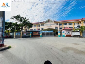 BÁN NHÀ CẤP 4 - ĐƯỜNG SỐ 10 - P. LINH XUÂN - 125.1M2 - THU NHẬP 10TR/ THÁNG