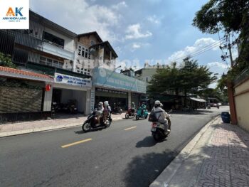 BÁN NHÀ MẶT TIỀN KINH DOANH - ĐƯỜNG SỐ 8 - P. LINH TRUNG - 133.6M2